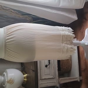 Ekiosi Embroidered Slip